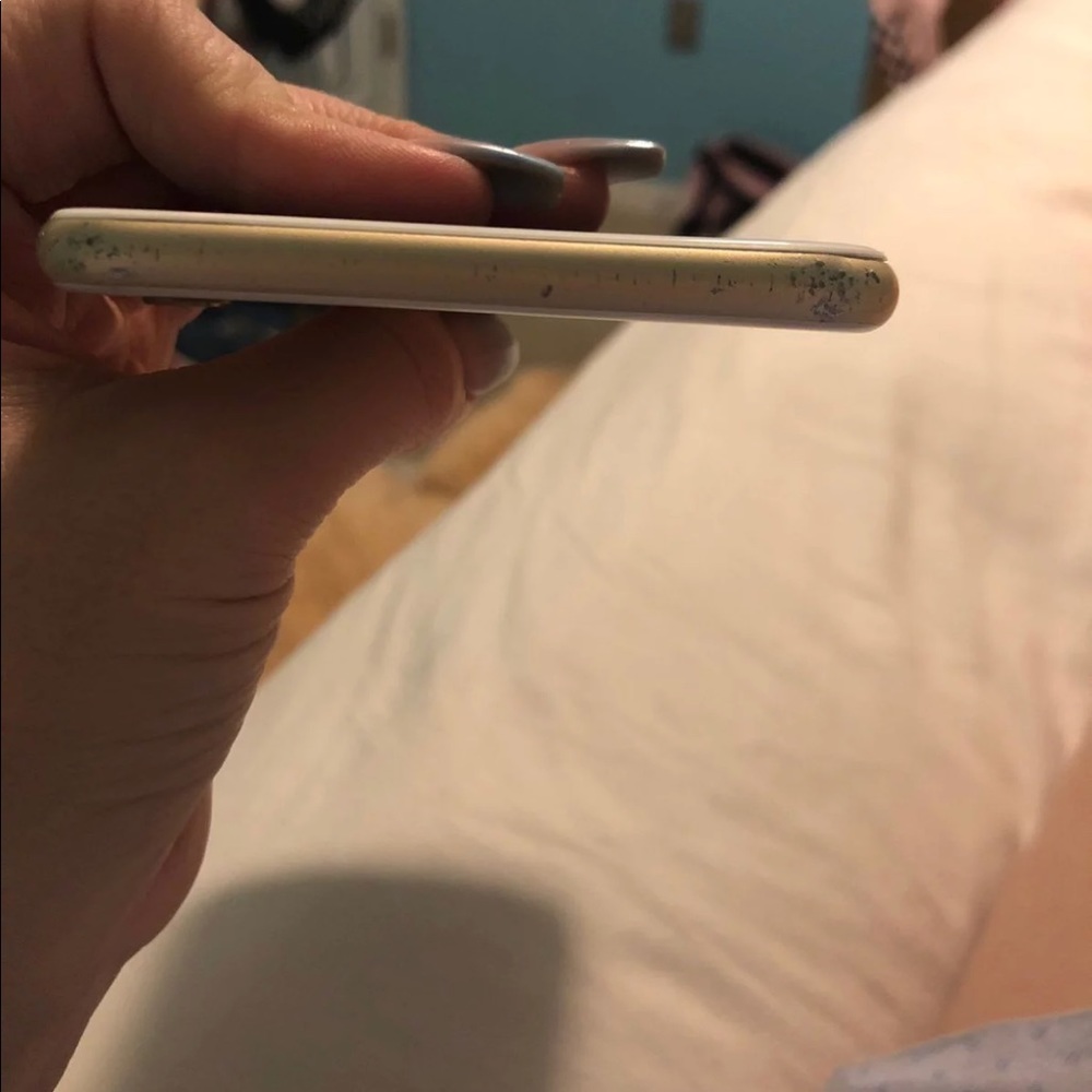 iPhone 6+ fully functioning - Picture 4 of 4